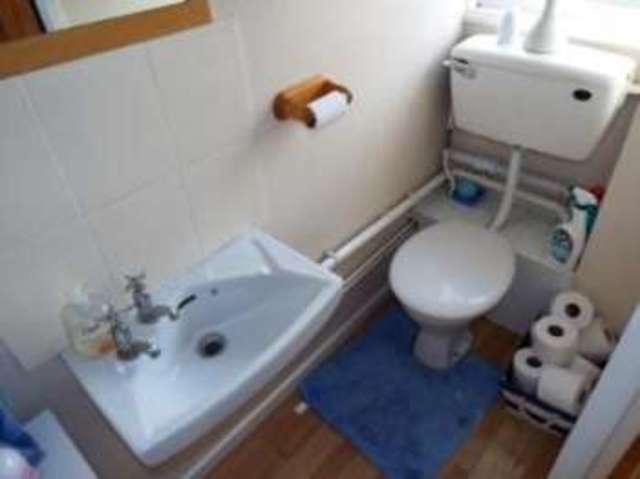  Image of 3 bedroom End of Terrace for sale in Woodbridge Close Luton LU4 at Luton Bedfordshire Leagrave, LU4 9DB