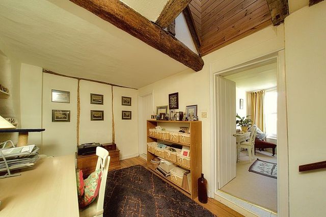  Image of 3 bedroom Terraced house for sale in Westgate Chichester PO19 at Westgate  Chichester, PO19 3EU