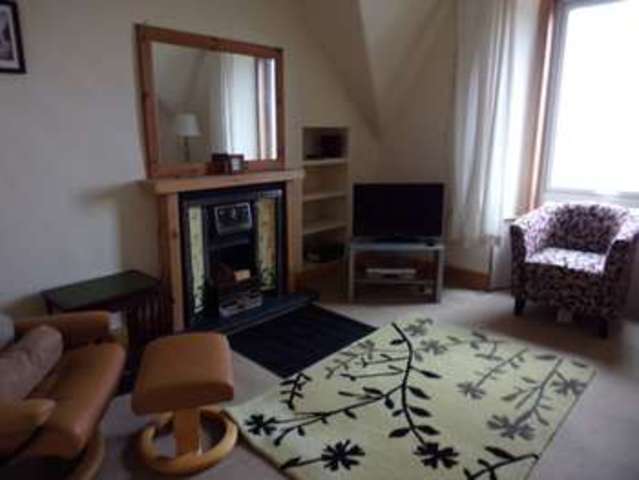  Image of 4 bedroom Flat for sale in Victoria Road Hunters Quay Dunoon PA23 at Iona Upper Villa Victoria Road, Dunoon, PA23 8JY