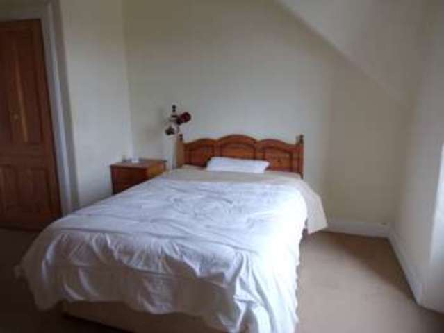  Image of 4 bedroom Flat for sale in Victoria Road Hunters Quay Dunoon PA23 at Iona Upper Villa Victoria Road, Dunoon, PA23 8JY