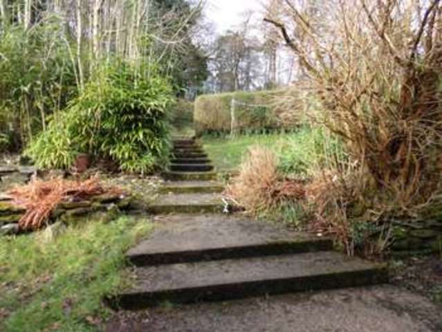  Image of 4 bedroom Flat for sale in Victoria Road Hunters Quay Dunoon PA23 at Iona Upper Villa Victoria Road, Dunoon, PA23 8JY