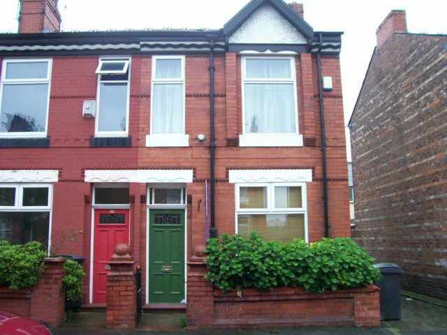  Image of 2 bedroom Detached house to rent in Thornton Road Fallowfield Manchester M14 at Rusholme Manchester Manchester, M14 7NT