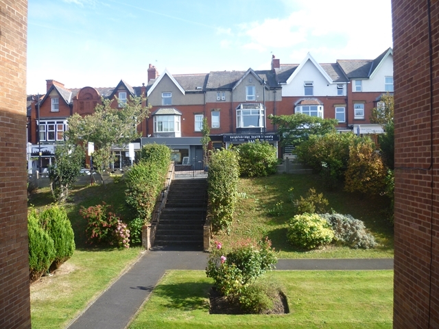  Image of 1 bedroom Flat to rent in Woodlands Road Lytham St. Annes FY8 at Woodlands Road  Ansdell, FY8 4EA