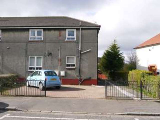  Image of 2 bedroom Ground Flat for sale in Parkview Avenue Kirkintilloch Glasgow G66 at Parkview Avenue  Kirkintilloch, G66 3DB