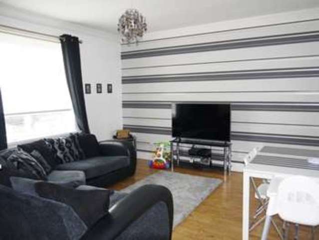  Image of 2 bedroom Ground Flat for sale in Parkview Avenue Kirkintilloch Glasgow G66 at Parkview Avenue  Kirkintilloch, G66 3DB