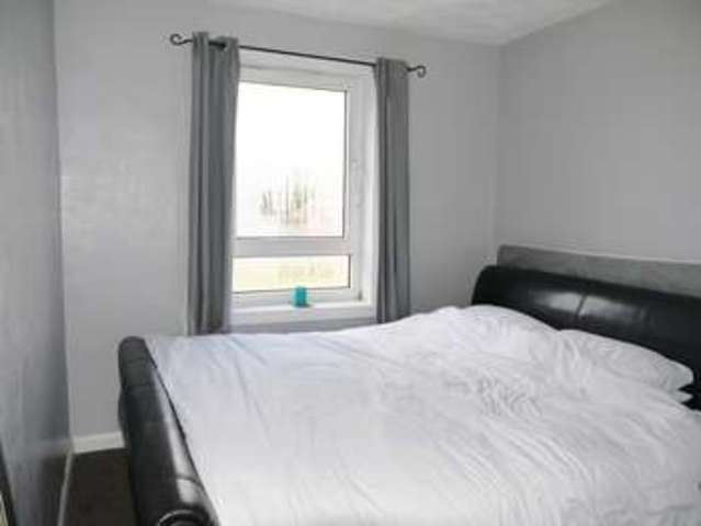  Image of 2 bedroom Ground Flat for sale in Parkview Avenue Kirkintilloch Glasgow G66 at Parkview Avenue  Kirkintilloch, G66 3DB
