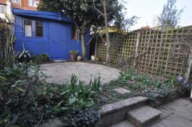  Image of 4 bedroom Terraced house to rent in Blagdon Road New Malden KT3 at Blagdon Road  New Malden, KT3 4AL
