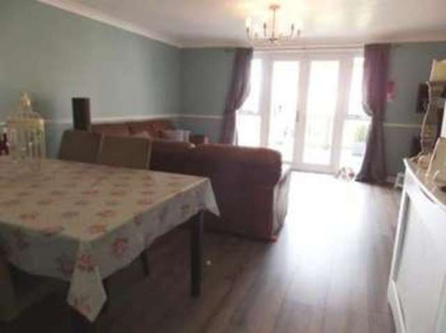  Image of 3 bedroom Semi-Detached house for sale in Berners Way Faringdon SN7 at Berners Way  FARINGDON, SN7 7NR