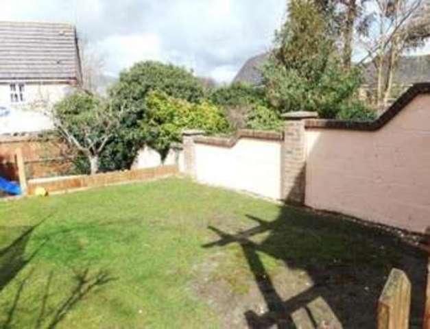  Image of 3 bedroom Semi-Detached house for sale in Berners Way Faringdon SN7 at Berners Way  FARINGDON, SN7 7NR