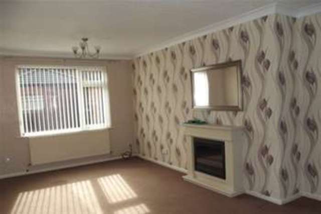  Image of 2 bedroom Semi-Detached house to rent in Kipling Avenue Wigan WN3 at Wigan, WN3 5JD