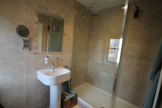  Image of 4 bedroom Detached house to rent in Rye Field Ashtead KT21 at Rye Field  Ashtead, KT21 2EH
