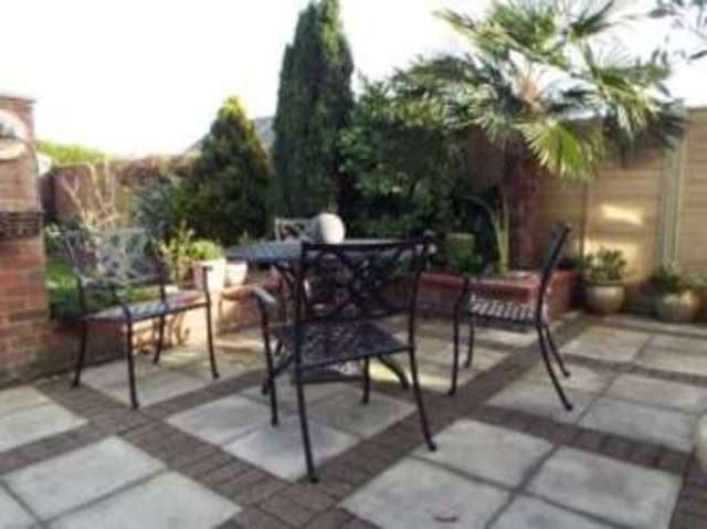  Image of 3 bedroom Bungalow for sale in Abbey Fields Faversham ME13 at Faversham Kent Faversham, ME13 8JD