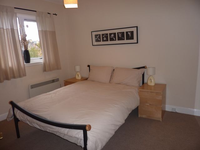  Image of 1 bedroom Flat to rent in Allanfield Edinburgh EH7 at Leith Walk Edinburgh Edinburgh, EH7 5YJ