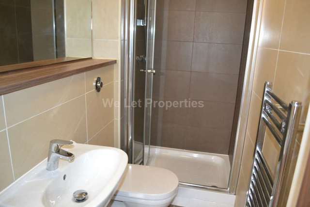  Image of 2 bedroom Apartment to rent in Sillavan Way Salford M3 at Sillavan Way  Salford, M3 6GA