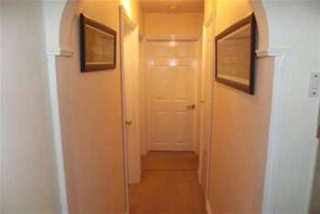  Image of 2 bedroom Maisonette to rent in Amberley Court Sidcup DA14 at Sidcup, DA14 6JT