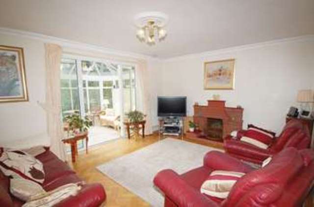 Image of 5 bedroom Detached house for sale in Amersham Hill Drive High Wycombe HP13 at Amersham Hill Drive  High Wycombe, HP13 6QY