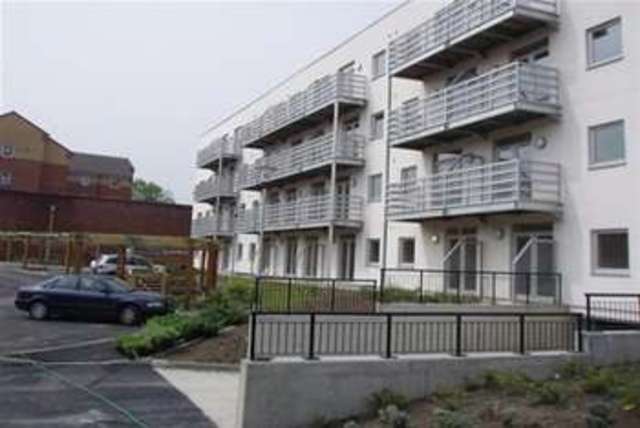  Image of 2 bedroom Flat to rent in Bramall Lane Sheffield S2 at Sheffield, S2 4RQ