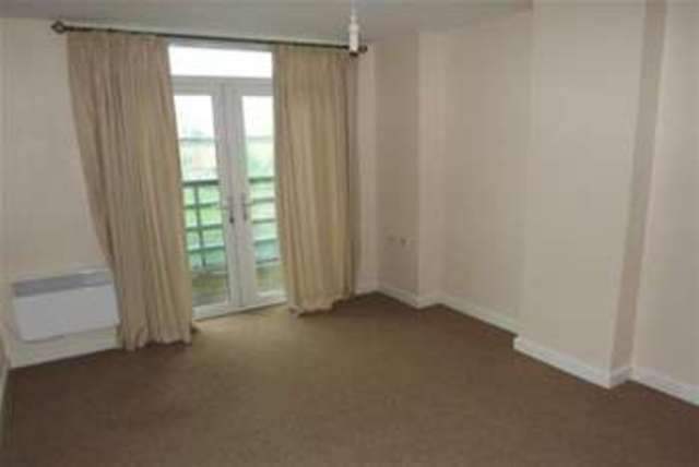  Image of 2 bedroom Flat to rent in Bramall Lane Sheffield S2 at Sheffield, S2 4RQ
