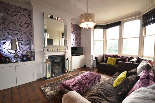  Image of 3 bedroom Property to rent in Archway Road London N6 at Highgate, N6 5AU