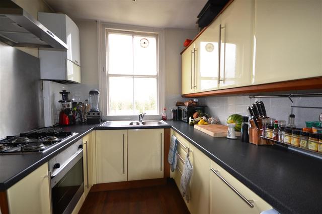 Image of 3 bedroom Property to rent in Archway Road London N6 at Highgate, N6 5AU