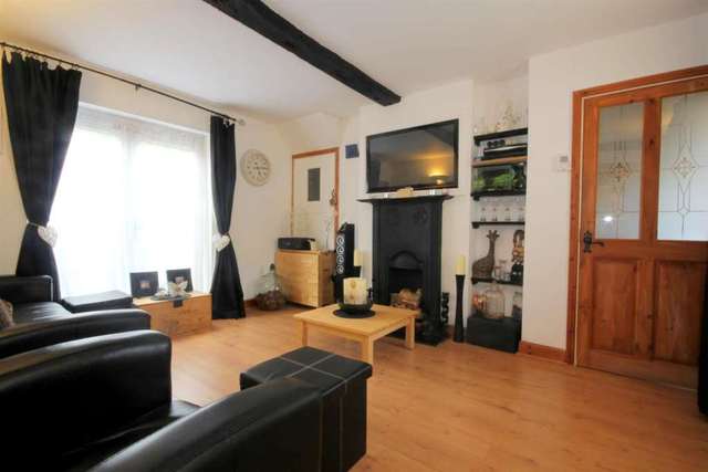  Image of 2 bedroom Mews for sale in Armstrong Place Hemel Hempstead HP1 at Armstrong Place  Hemel Hempstead, HP1 3AN