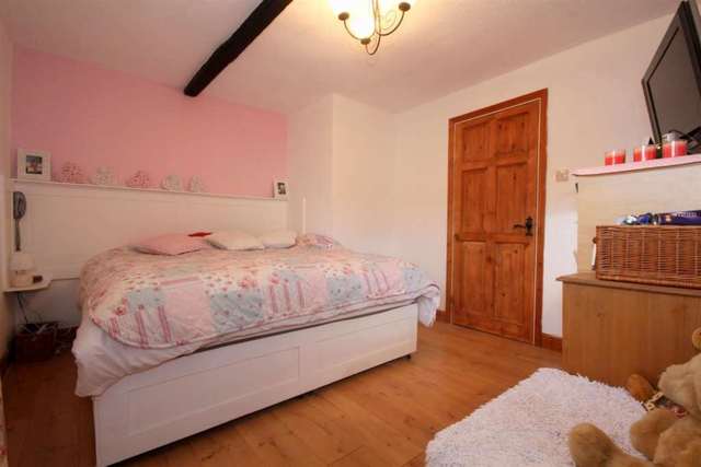  Image of 2 bedroom Mews for sale in Armstrong Place Hemel Hempstead HP1 at Armstrong Place  Hemel Hempstead, HP1 3AN