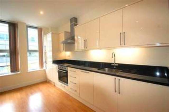  Image of 2 bedroom Apartment to rent in Arthur Road London SW19 at Wimbledon Park, SW19 8AQ