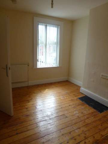  Image of 3 bedroom Terraced house to rent in Ashbourne Road Aigburth Liverpool L17 at Ashbourne Road Aigburth Liverpool, L17 9QQ