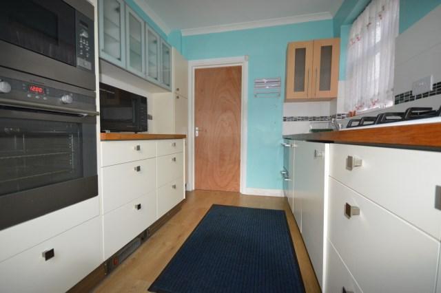  Image of 1 bedroom Flat Share to rent in Ashfield Road London W3 at Acton  london, W3 7JJ