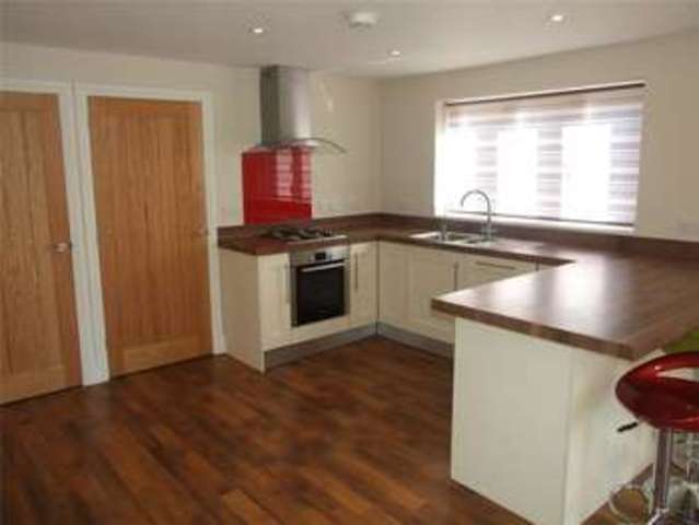  Image of 3 bedroom Detached house to rent in Ashley Road Reading RG1 at Reading Berkshire Reading, RG1 6HT