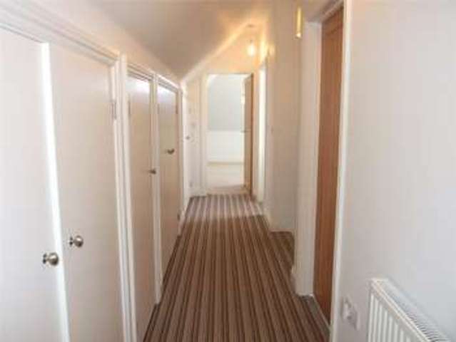  Image of 3 bedroom Detached house to rent in Ashley Road Reading RG1 at Reading Berkshire Reading, RG1 6HT