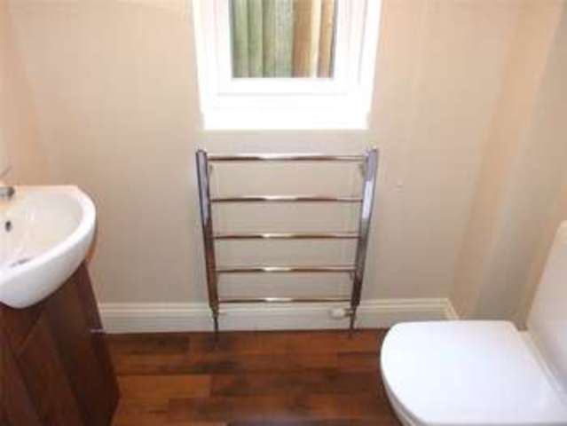  Image of 3 bedroom Detached house to rent in Ashley Road Reading RG1 at Reading Berkshire Reading, RG1 6HT