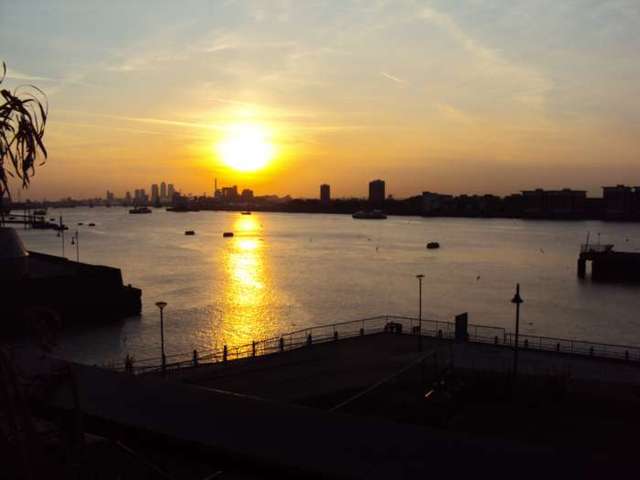  Image of 2 bedroom Apartment to rent in Erebus Drive London SE28 at Erebus Drive, Royal Artillery Quays  London, SE28 0GL