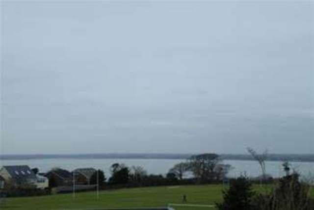  Image of 2 bedroom Maisonette to rent in Baring Road Cowes PO31 at Cowes, PO31 8DS