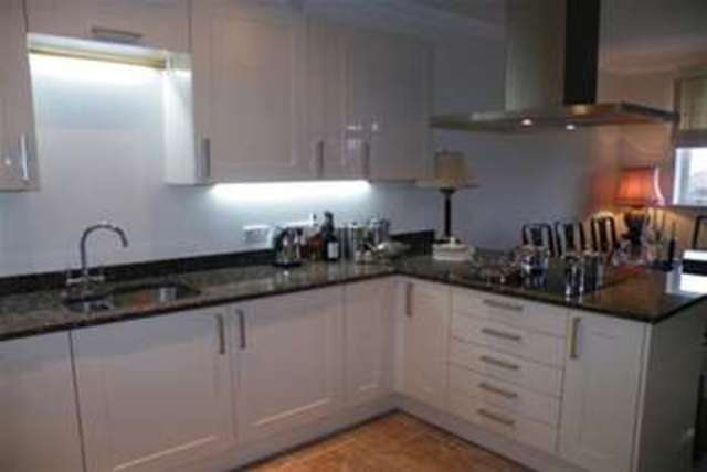  Image of 2 bedroom Maisonette to rent in Baring Road Cowes PO31 at Cowes, PO31 8DS