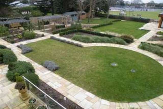  Image of 2 bedroom Maisonette to rent in Baring Road Cowes PO31 at Cowes, PO31 8DS