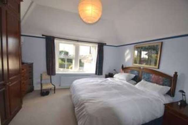  Image of 4 bedroom Detached house to rent in Barnett Wood Lane Ashtead KT21 at Barnett Wood Lane  Ashtead, KT21 2LP