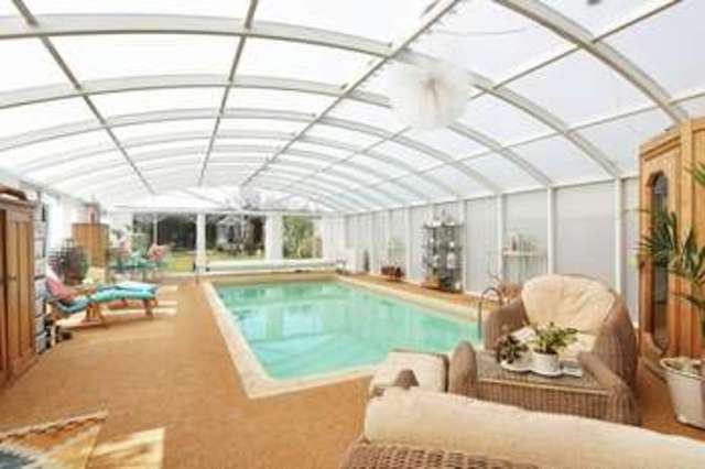  Image of 4 bedroom Detached house for sale in Low Road Barrowby Grantham NG32 at Low Road Barrowby Grantham, NG32 1DJ