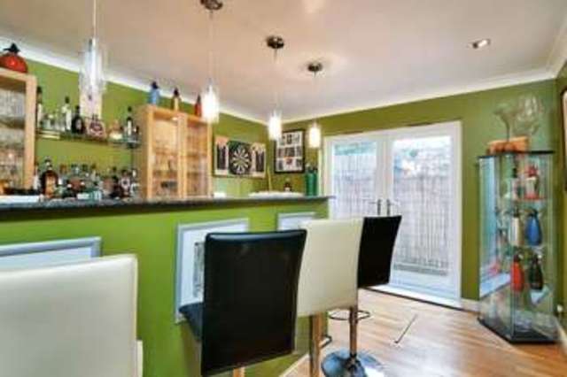  Image of 4 bedroom Detached house for sale in Low Road Barrowby Grantham NG32 at Low Road Barrowby Grantham, NG32 1DJ