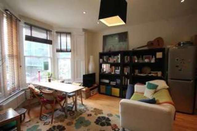  Image of 2 bedroom Flat to rent in Bartholomew Road London NW5 at North London London North London, NW5 2AH