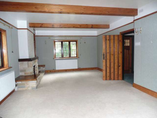  Image of 4 bedroom Detached house to rent in Baskerville Lane Shiplake Henley-on-Thames RG9 at Baskerville Lane Shiplake Henley On Thames, RG9 3JY