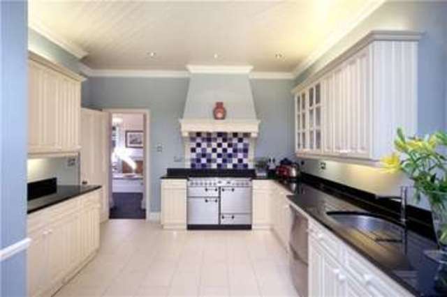  Image of 5 bedroom Detached house for sale in Bayliss Road Wargrave Reading RG10 at Wargrave Reading Wargrave, RG10 8DR