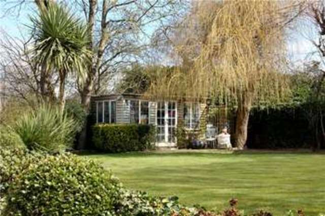  Image of 5 bedroom Detached house for sale in Bayliss Road Wargrave Reading RG10 at Wargrave Reading Wargrave, RG10 8DR