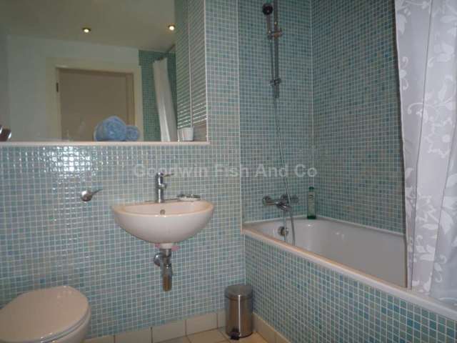  Image of 1 bedroom Apartment to rent in Mirabel Street Manchester M3 at Mirabel Street  Manchester, M3 1DY