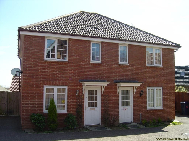  Image of 2 bedroom Semi-Detached house to rent in Billings Close Haverhill CB9 at Haverhill  Haverhill, CB9 9SA