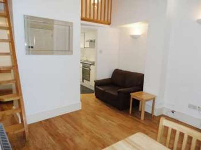  Image of Studio flat to rent in Royal College Street London NW1 at Royal College Street  Camden Town, NW1 9QS