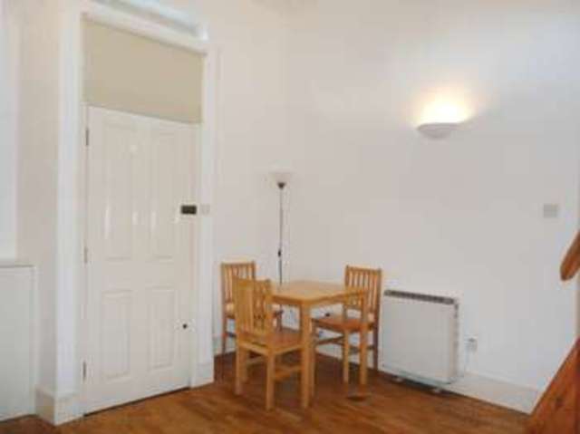  Image of Studio flat to rent in Royal College Street London NW1 at Royal College Street  Camden Town, NW1 9QS