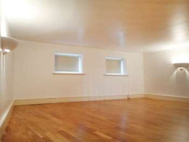  Image of Studio flat to rent in Royal College Street London NW1 at Royal College Street  Camden Town, NW1 9QS