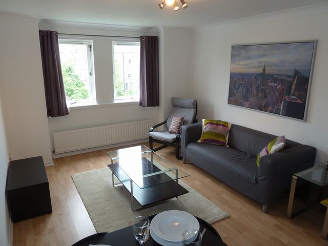  Image of 2 bedroom Flat to rent in Boat Green Edinburgh EH3 at Canonmills Edinburgh Edinburgh, EH3 5LL