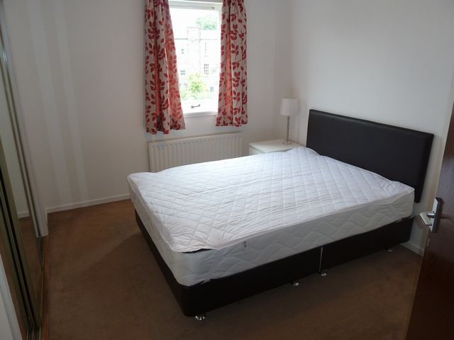  Image of 2 bedroom Flat to rent in Boat Green Edinburgh EH3 at Canonmills Edinburgh Edinburgh, EH3 5LL
